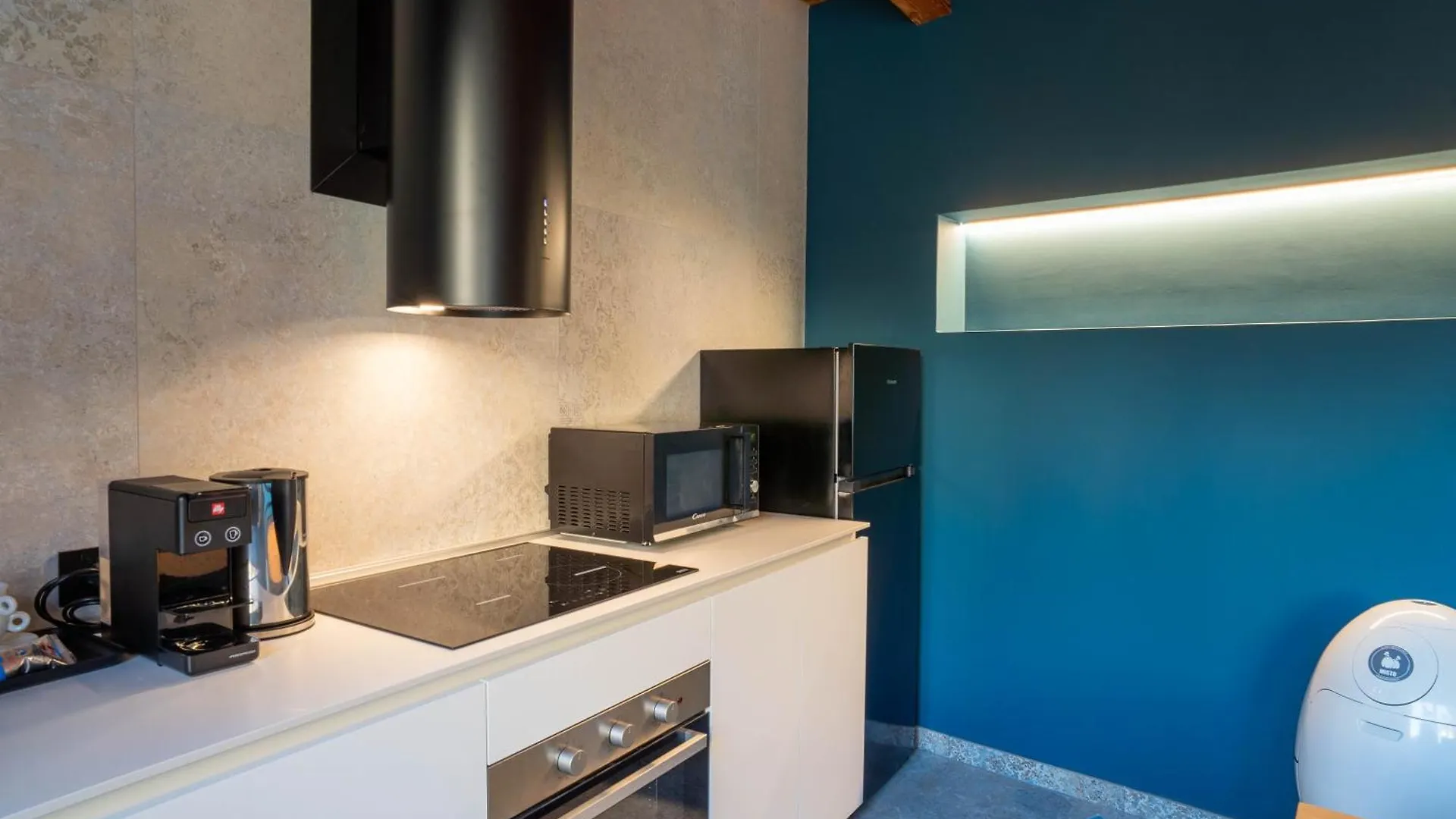 Borgoluna Luxury Holiday House San Felice del Benaco Italy