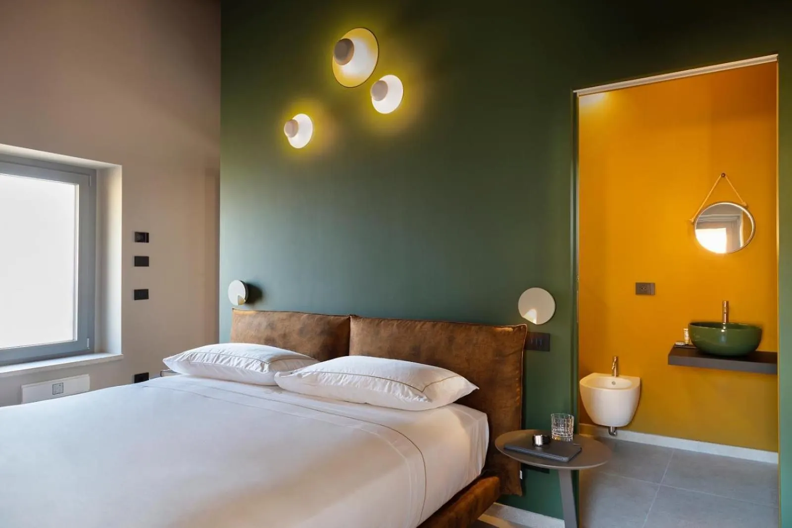 Borgoluna Luxury Holiday House San Felice del Benaco Guest house
